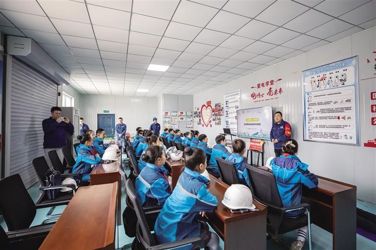 Khu vực Giáo dục của Khu Nghiệm Thu Thử nghiệm Cao Điểm được công nhận là Khu Giáo dục của Hiệp hội Kỹ thuật Điện Trung Quốc đầu tiên của khu tự trị.